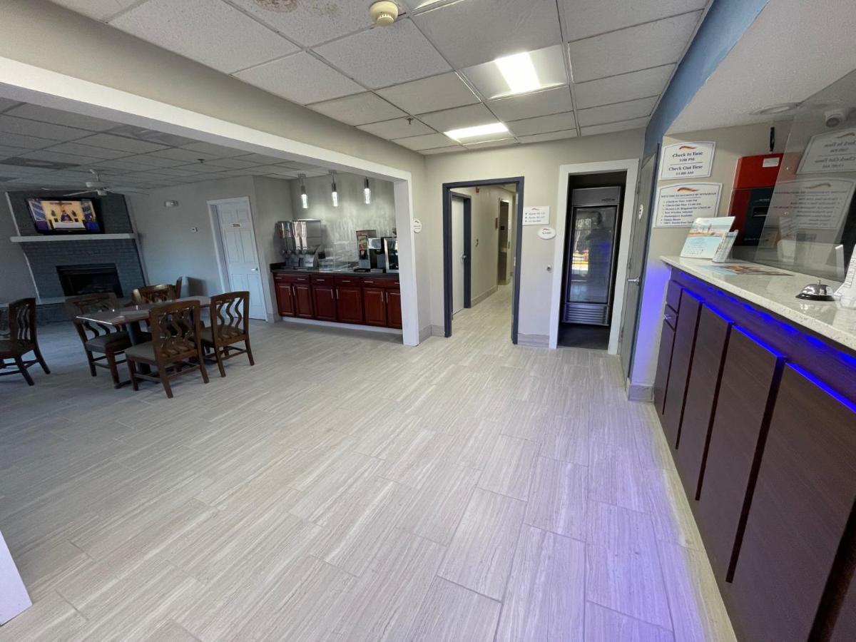 Baymont By Wyndham Adairsville מראה חיצוני תמונה